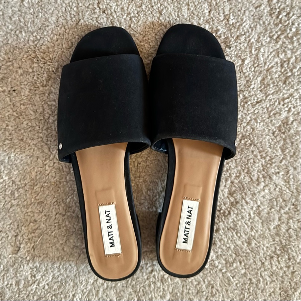 MATT & NATT Vegan Suede Mules